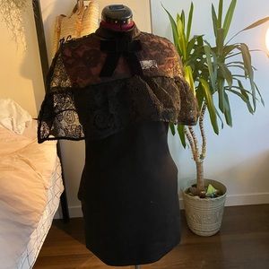 Self portrait dress W/ pockets!